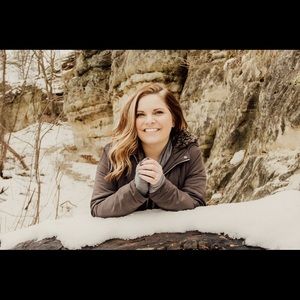 Meet your Posher, Danielle